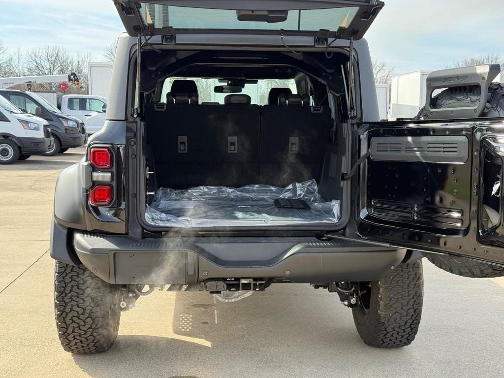 Ford Bronco Vehicle Full-screen Gallery Image 20