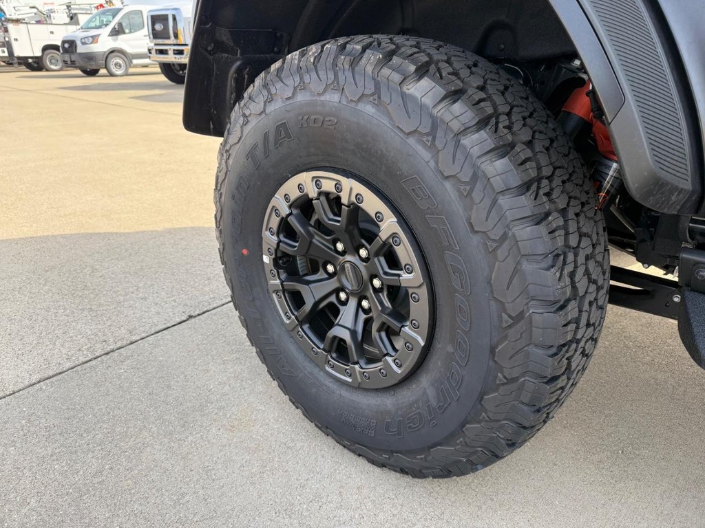 Ford Bronco Vehicle Full-screen Gallery Image 21