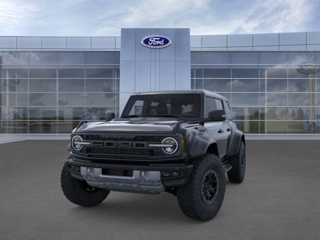 Ford Bronco Vehicle Full-screen Gallery Image 2