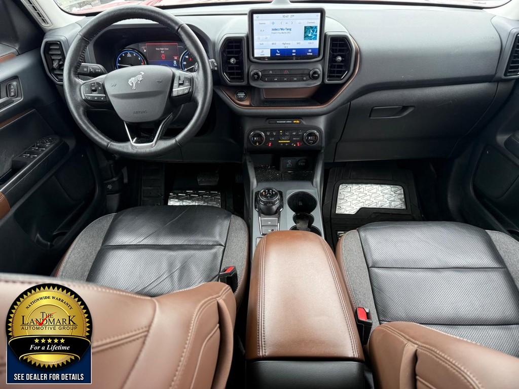 Ford Bronco Sport Vehicle Full-screen Gallery Image 16