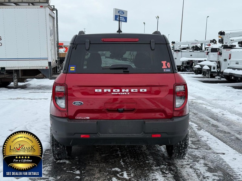 Ford Bronco Sport Vehicle Full-screen Gallery Image 7
