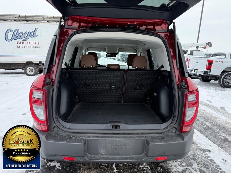 Ford Bronco Sport Vehicle Full-screen Gallery Image 19