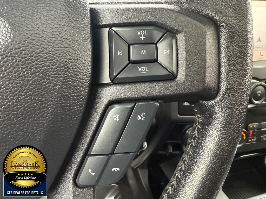 Ford F-150 Vehicle Full-screen Gallery Image 11