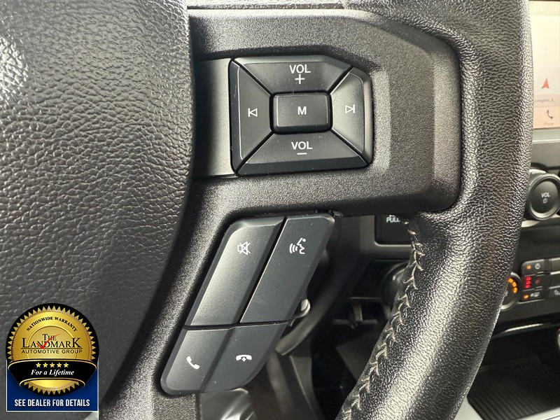 Ford F-150 Vehicle Full-screen Gallery Image 11