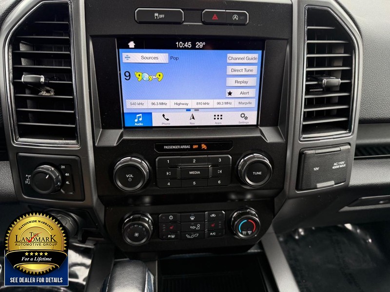 Ford F-150 Vehicle Full-screen Gallery Image 18