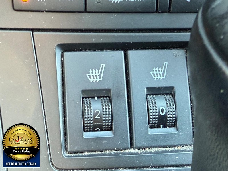 Mazda Mazda3 Sedan Vehicle Full-screen Gallery Image 13