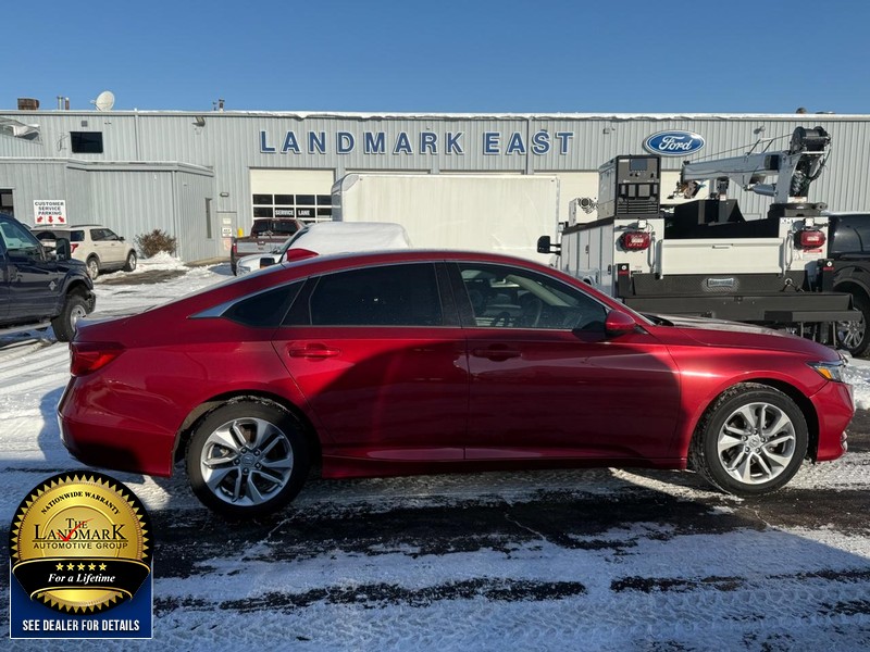 Honda Accord Sedan Vehicle Full-screen Gallery Image 04