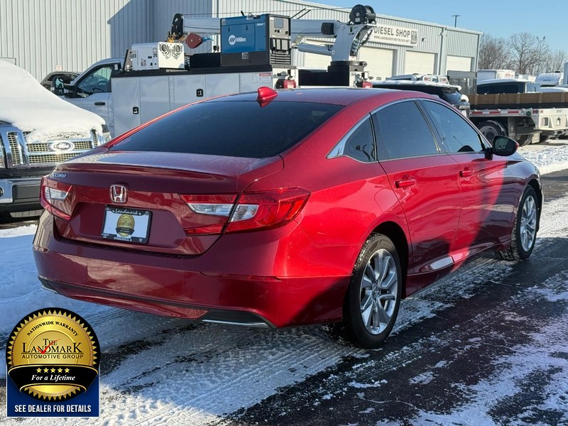 Honda Accord Sedan Vehicle Full-screen Gallery Image 05