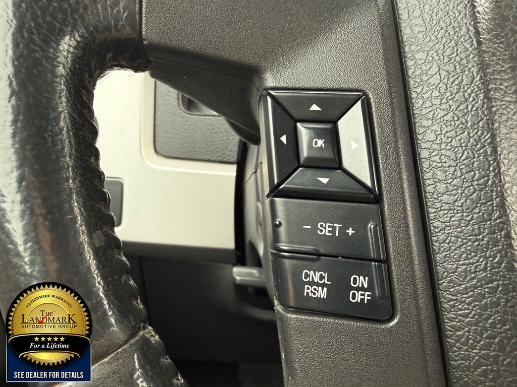 Ford F-150 Vehicle Full-screen Gallery Image 10