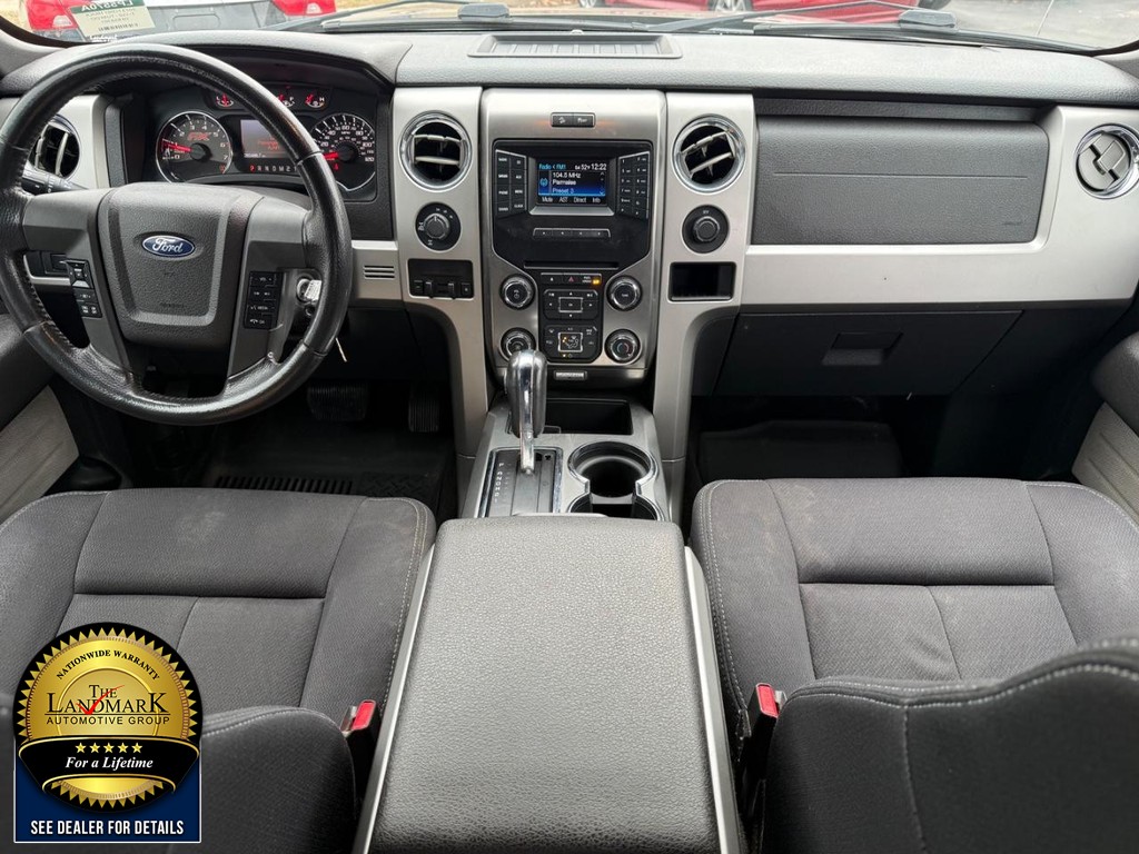 Ford F-150 Vehicle Full-screen Gallery Image 15