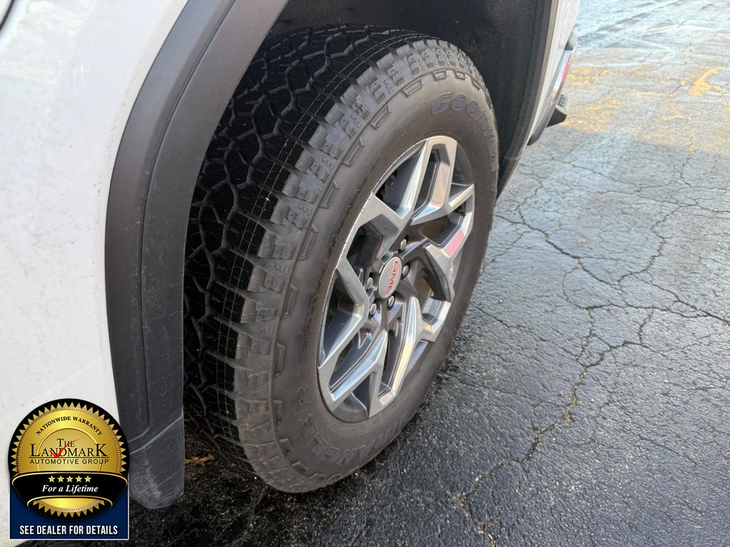 GMC Sierra 1500 Vehicle Full-screen Gallery Image 23