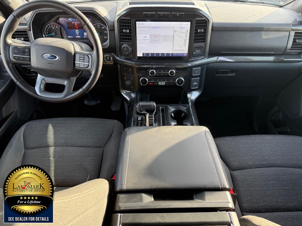 Ford F-150 Vehicle Full-screen Gallery Image 17