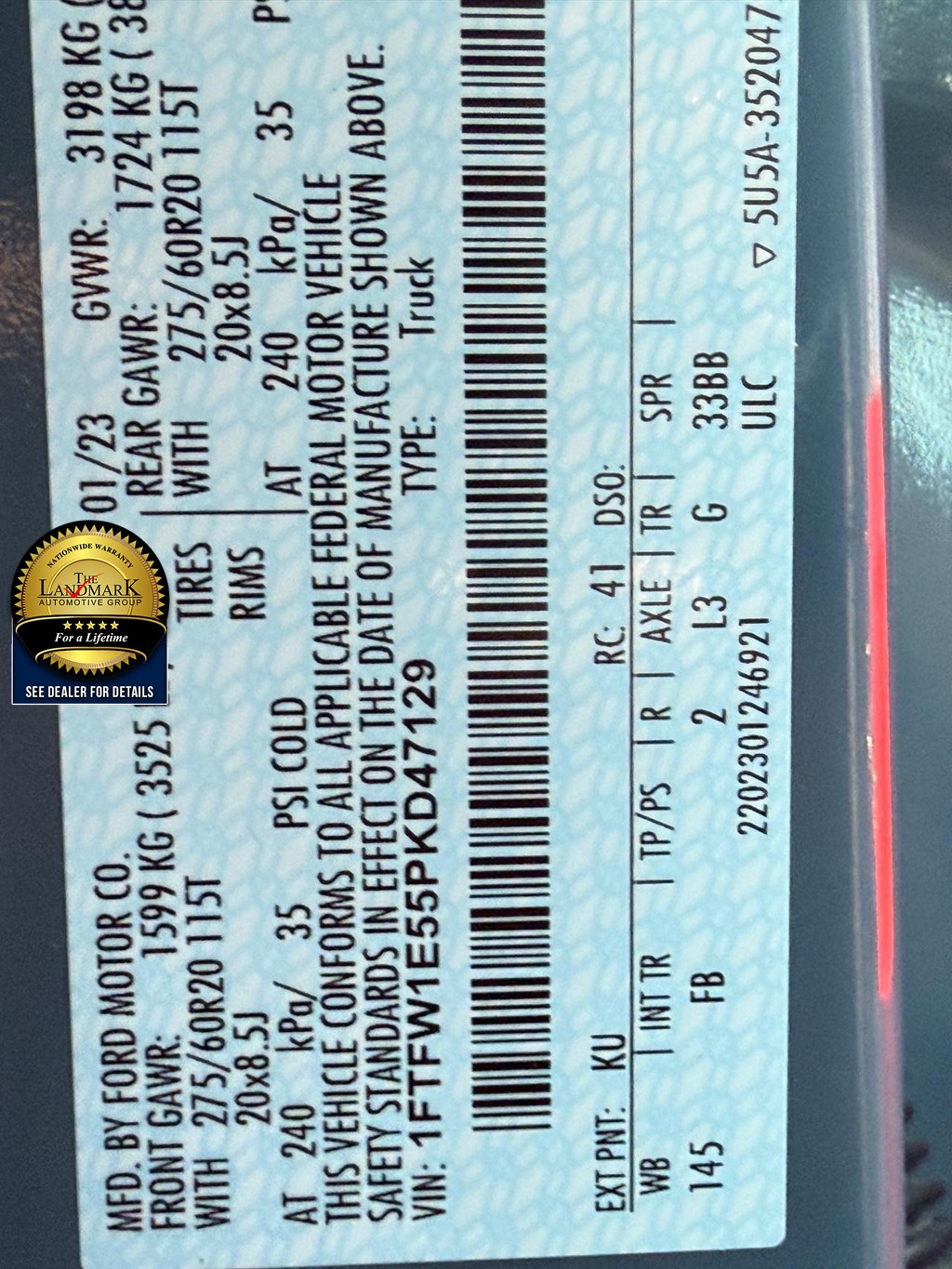 Ford F-150 Vehicle Full-screen Gallery Image 22