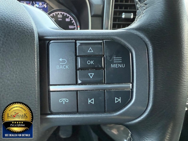 Ford F-150 Vehicle Full-screen Gallery Image 11