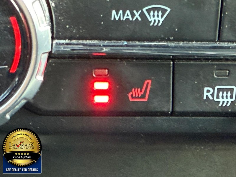 Ford F-150 Vehicle Full-screen Gallery Image 14