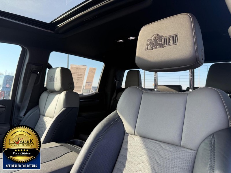 Chevrolet Silverado 1500 Vehicle Full-screen Gallery Image 09