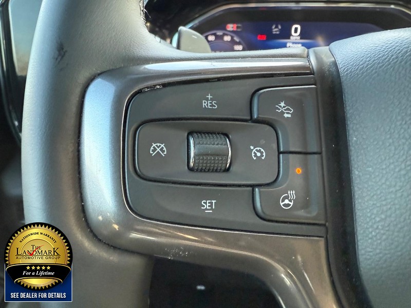 Chevrolet Silverado 1500 Vehicle Full-screen Gallery Image 10