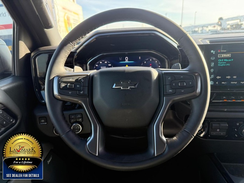 Chevrolet Silverado 1500 Vehicle Full-screen Gallery Image 20