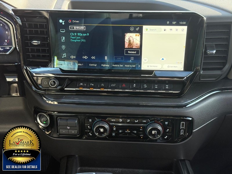 Chevrolet Silverado 1500 Vehicle Full-screen Gallery Image 21