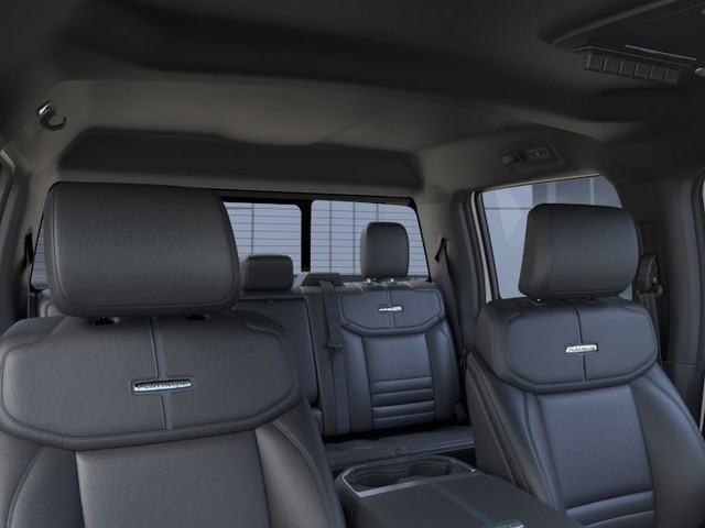 Ford F-350SD Vehicle Full-screen Gallery Image 22