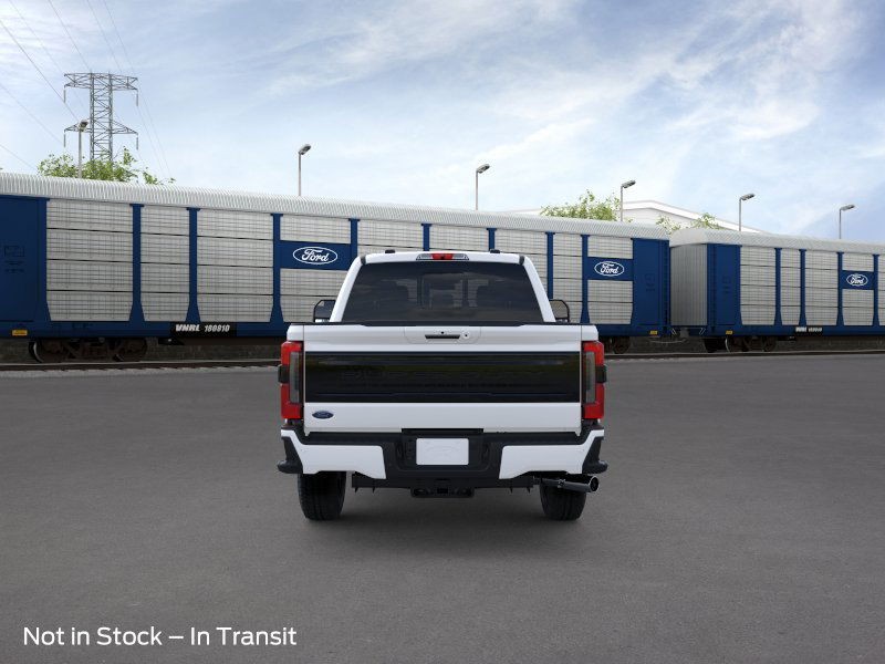 Ford F-350SD Vehicle Full-screen Gallery Image 5
