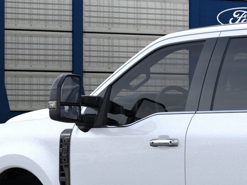 Ford F-350SD Vehicle Full-screen Gallery Image 20