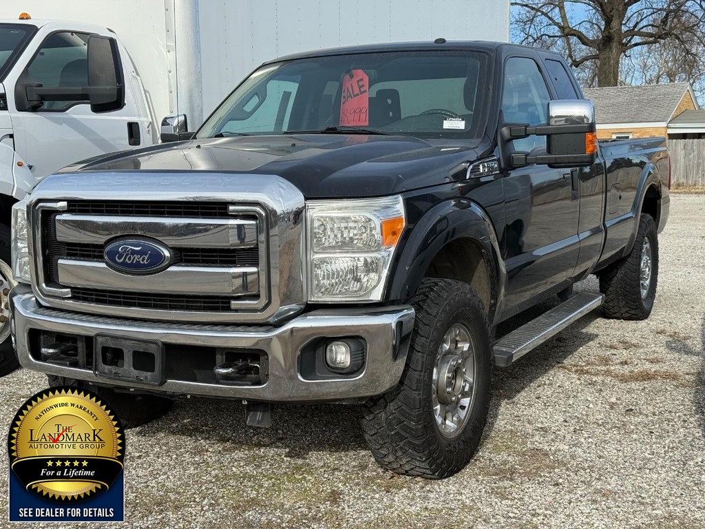 Ford Super Duty F-250 SRW Vehicle Full-screen Gallery Image 2