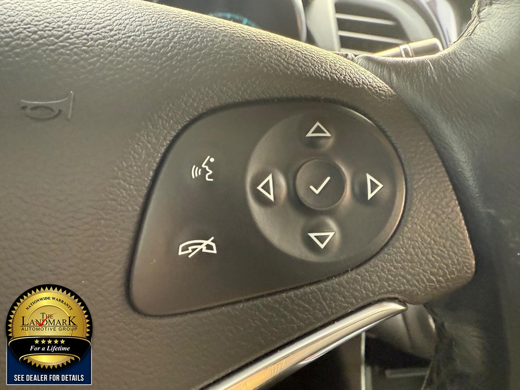 Chevrolet Impala Vehicle Full-screen Gallery Image 11