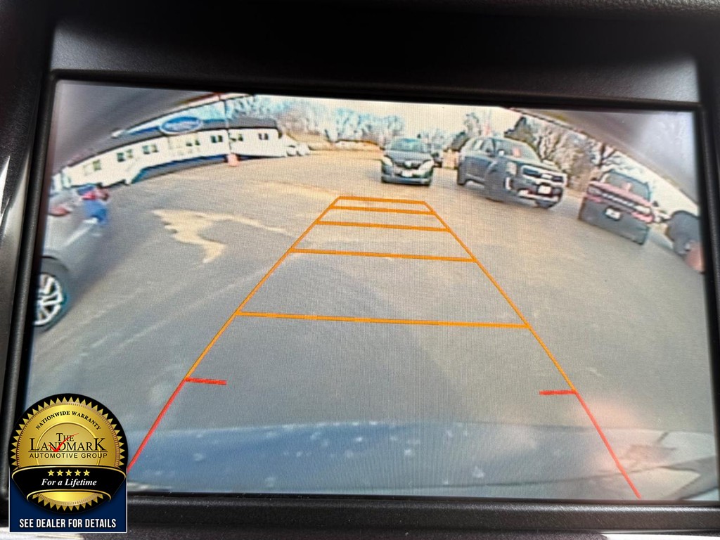 Chevrolet Impala Vehicle Full-screen Gallery Image 13