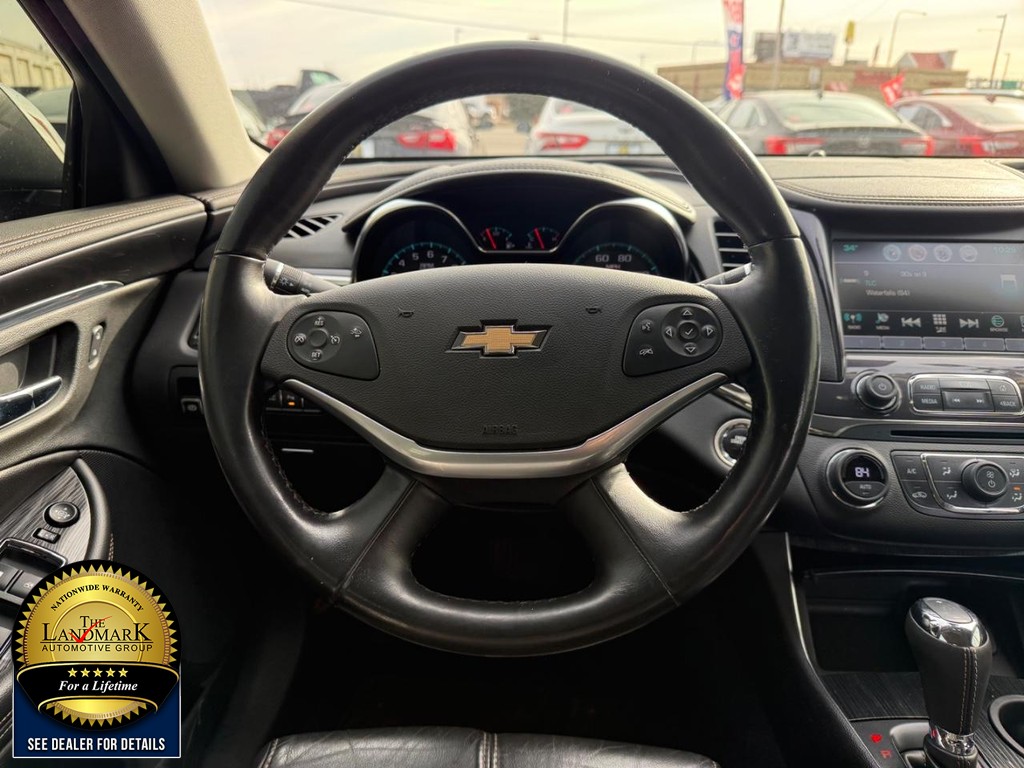 Chevrolet Impala Vehicle Full-screen Gallery Image 17