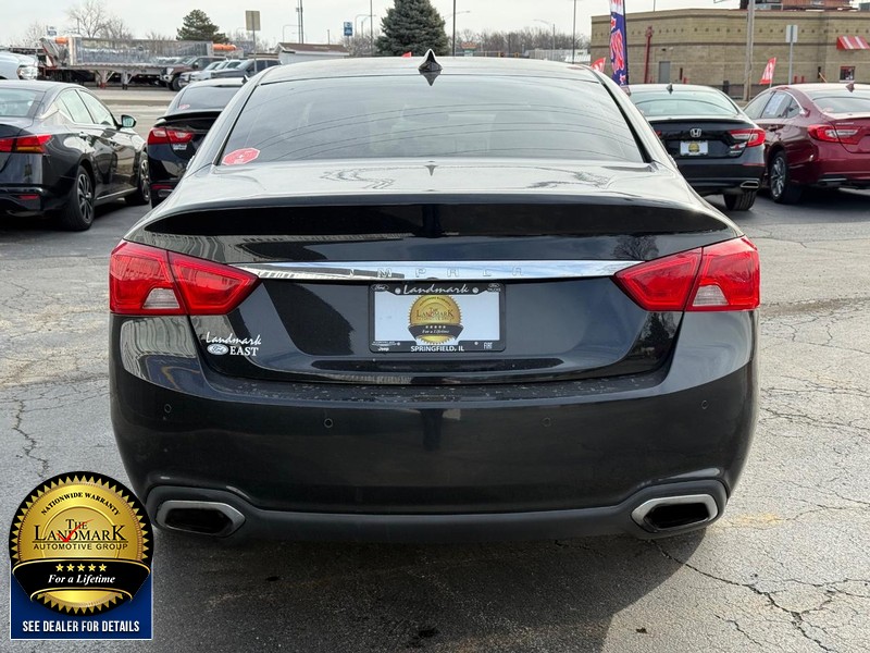 Chevrolet Impala Vehicle Full-screen Gallery Image 6