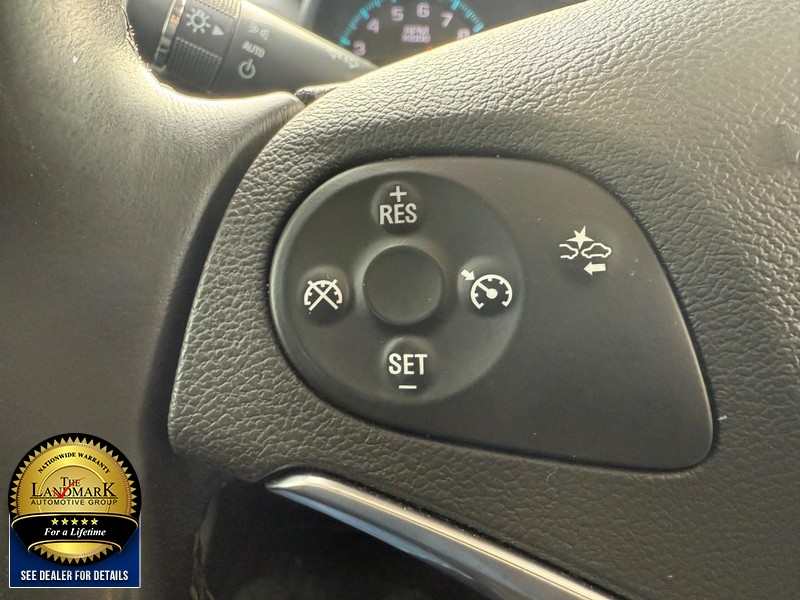 Chevrolet Impala Vehicle Full-screen Gallery Image 10