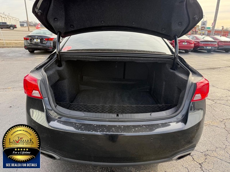 Chevrolet Impala Vehicle Full-screen Gallery Image 19