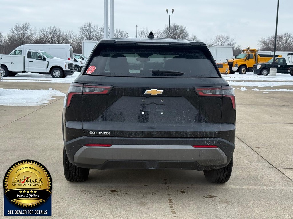 Chevrolet Equinox Vehicle Full-screen Gallery Image 05