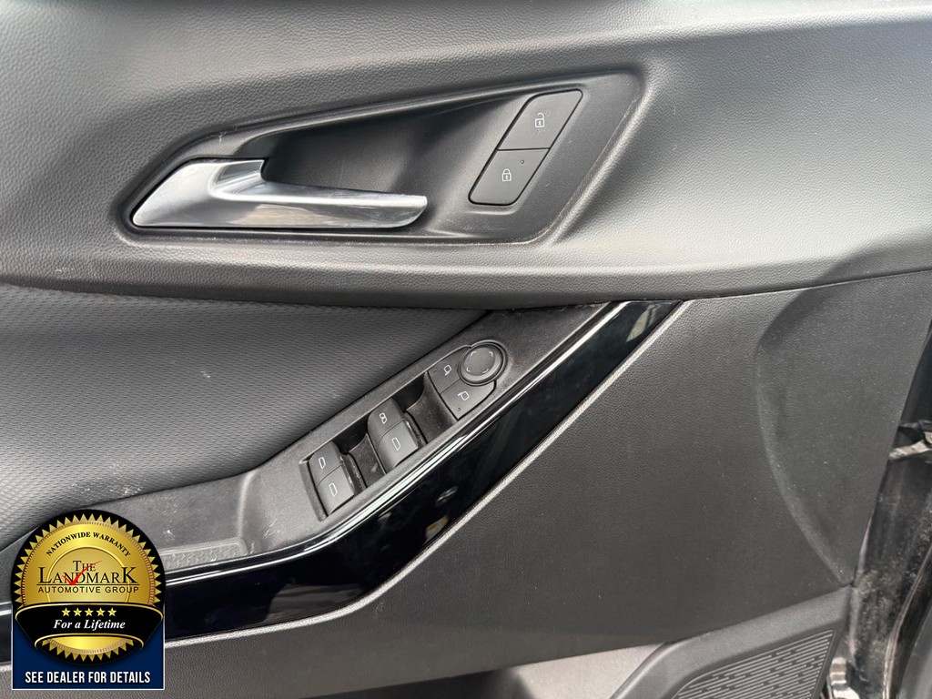 Chevrolet Equinox Vehicle Full-screen Gallery Image 08