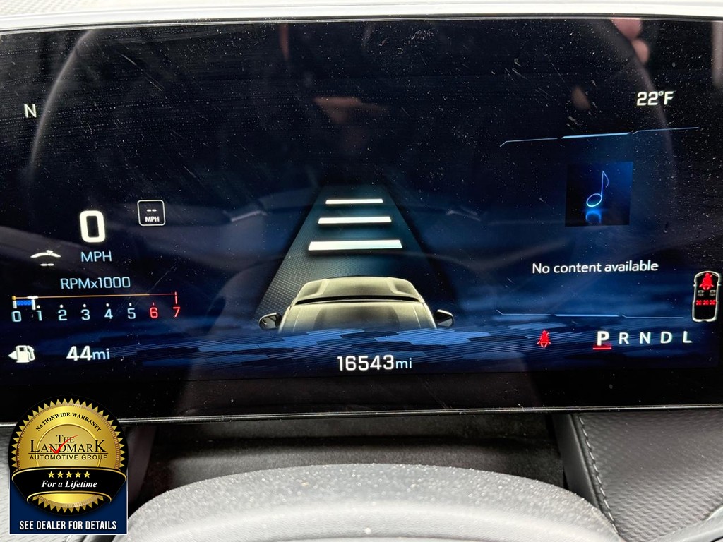 Chevrolet Equinox Vehicle Full-screen Gallery Image 12