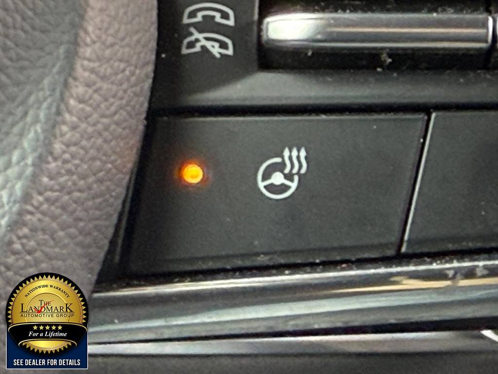 Chevrolet Equinox Vehicle Full-screen Gallery Image 15