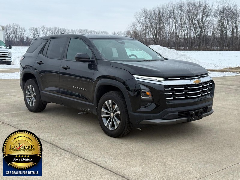 Chevrolet Equinox Vehicle Full-screen Gallery Image 3