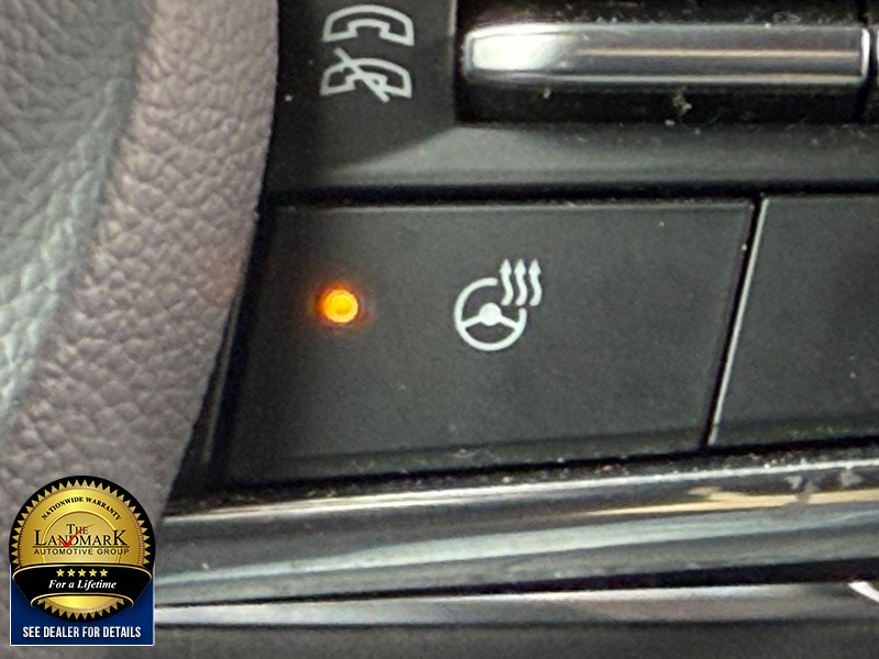 Chevrolet Equinox Vehicle Full-screen Gallery Image 15