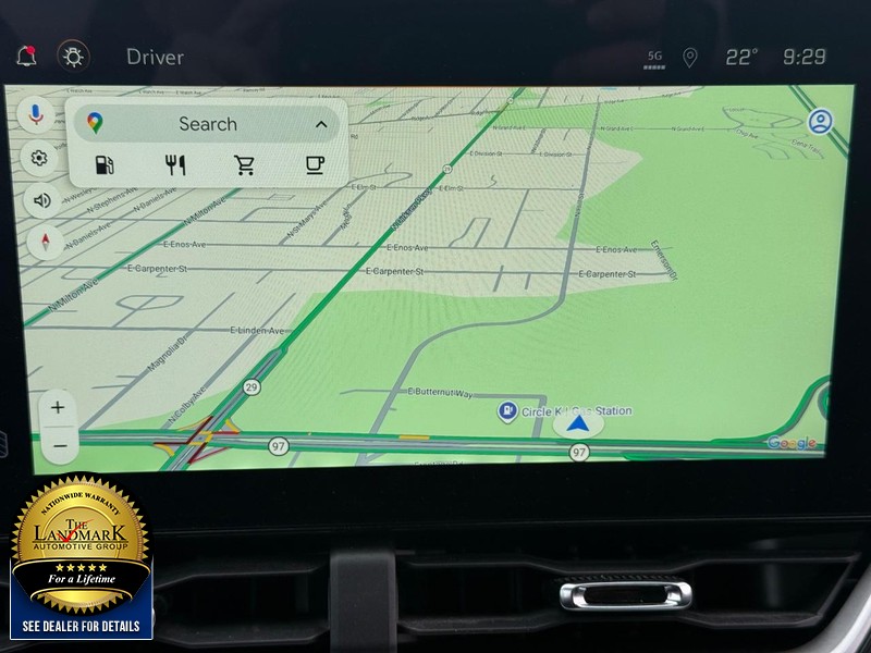 Chevrolet Equinox Vehicle Full-screen Gallery Image 16