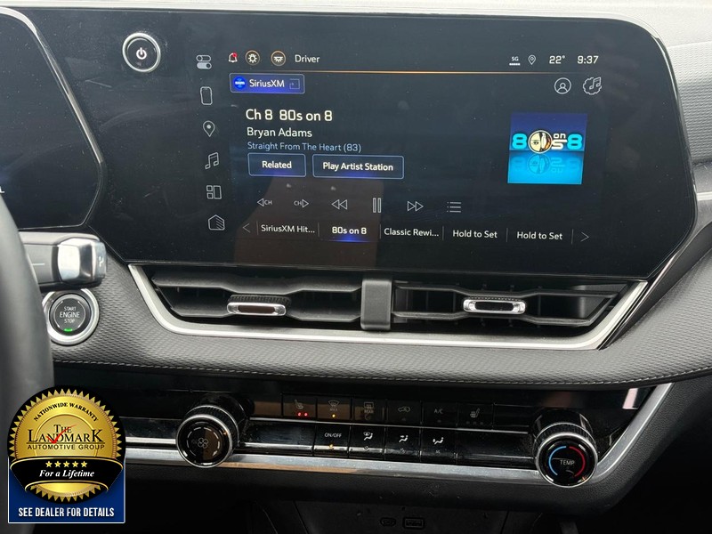 Chevrolet Equinox Vehicle Full-screen Gallery Image 19