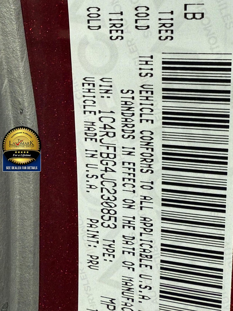 Jeep Grand Cherokee Vehicle Full-screen Gallery Image 4