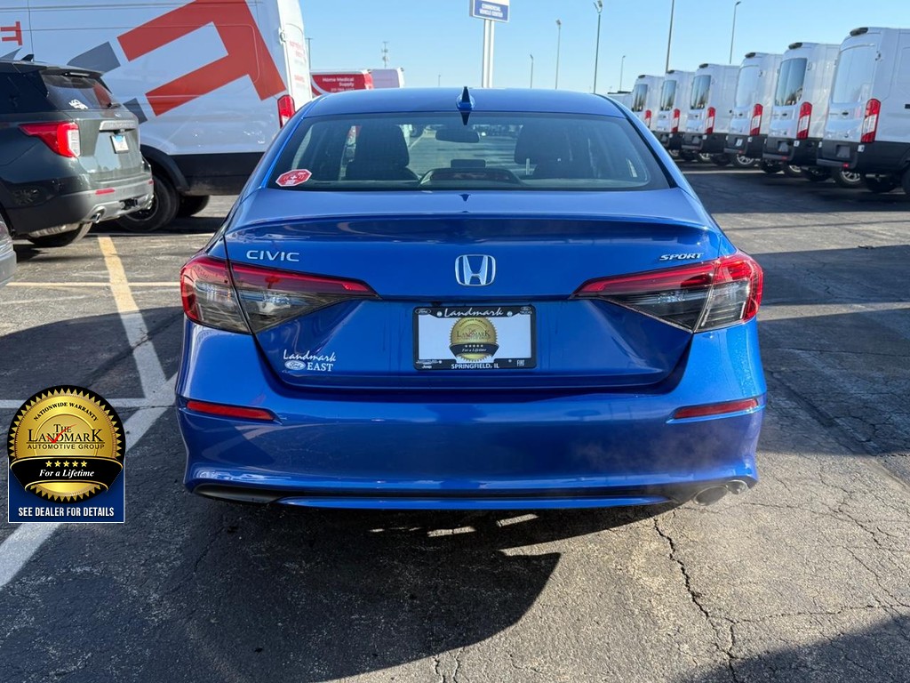 Honda Civic Sedan Vehicle Full-screen Gallery Image 6