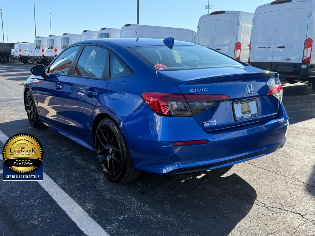 Honda Civic Sedan Vehicle Full-screen Gallery Image 7