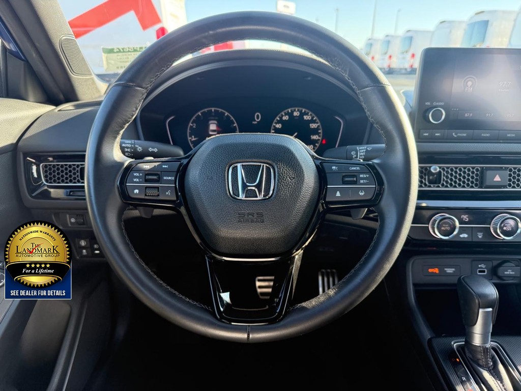 Honda Civic Sedan Vehicle Full-screen Gallery Image 16