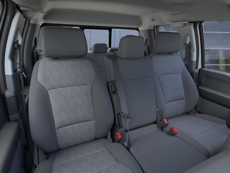 Ford F-350SD Vehicle Full-screen Gallery Image 10