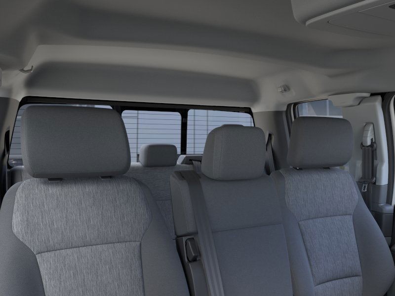 Ford F-350SD Vehicle Full-screen Gallery Image 22