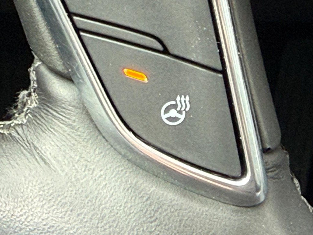 Cadillac CT6 Vehicle Full-screen Gallery Image 15