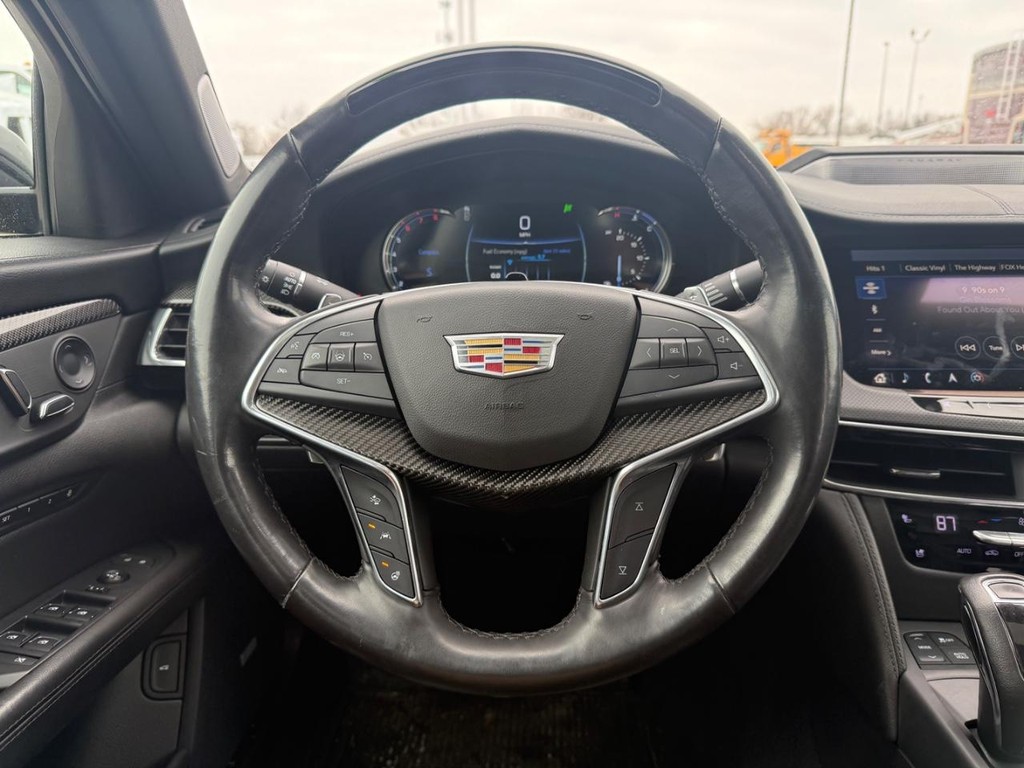 Cadillac CT6 Vehicle Full-screen Gallery Image 19
