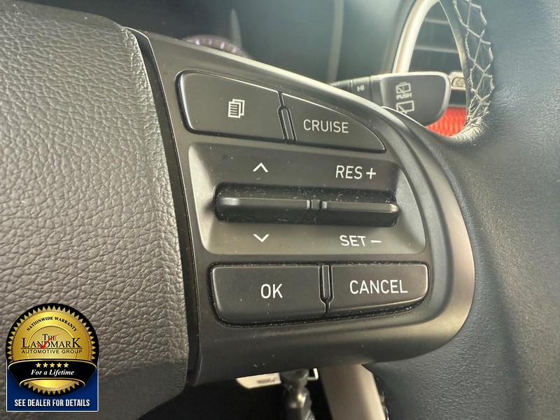 Hyundai Venue Vehicle Full-screen Gallery Image 11